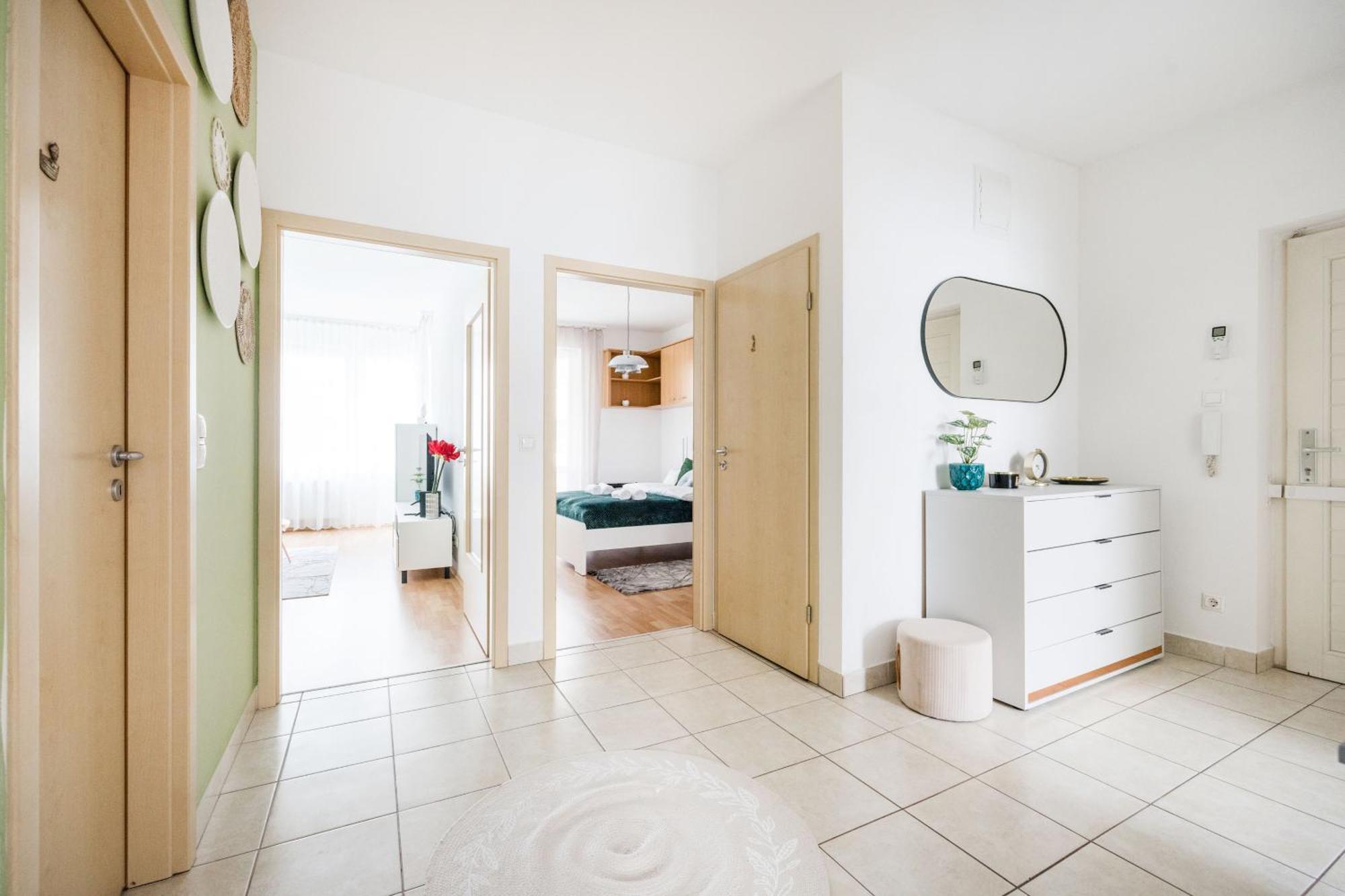 בודפשט Modern Two-Bedroom Apartment With Free Parking מראה חיצוני תמונה